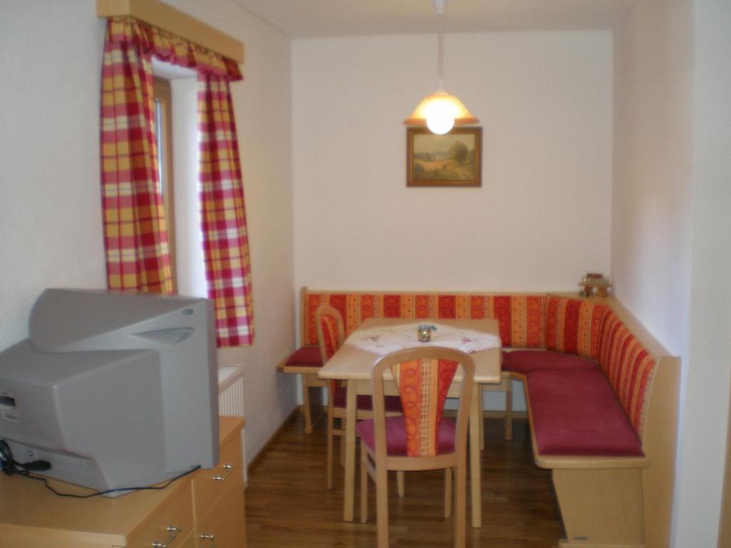 Stallerhof Huttschlag Room photo